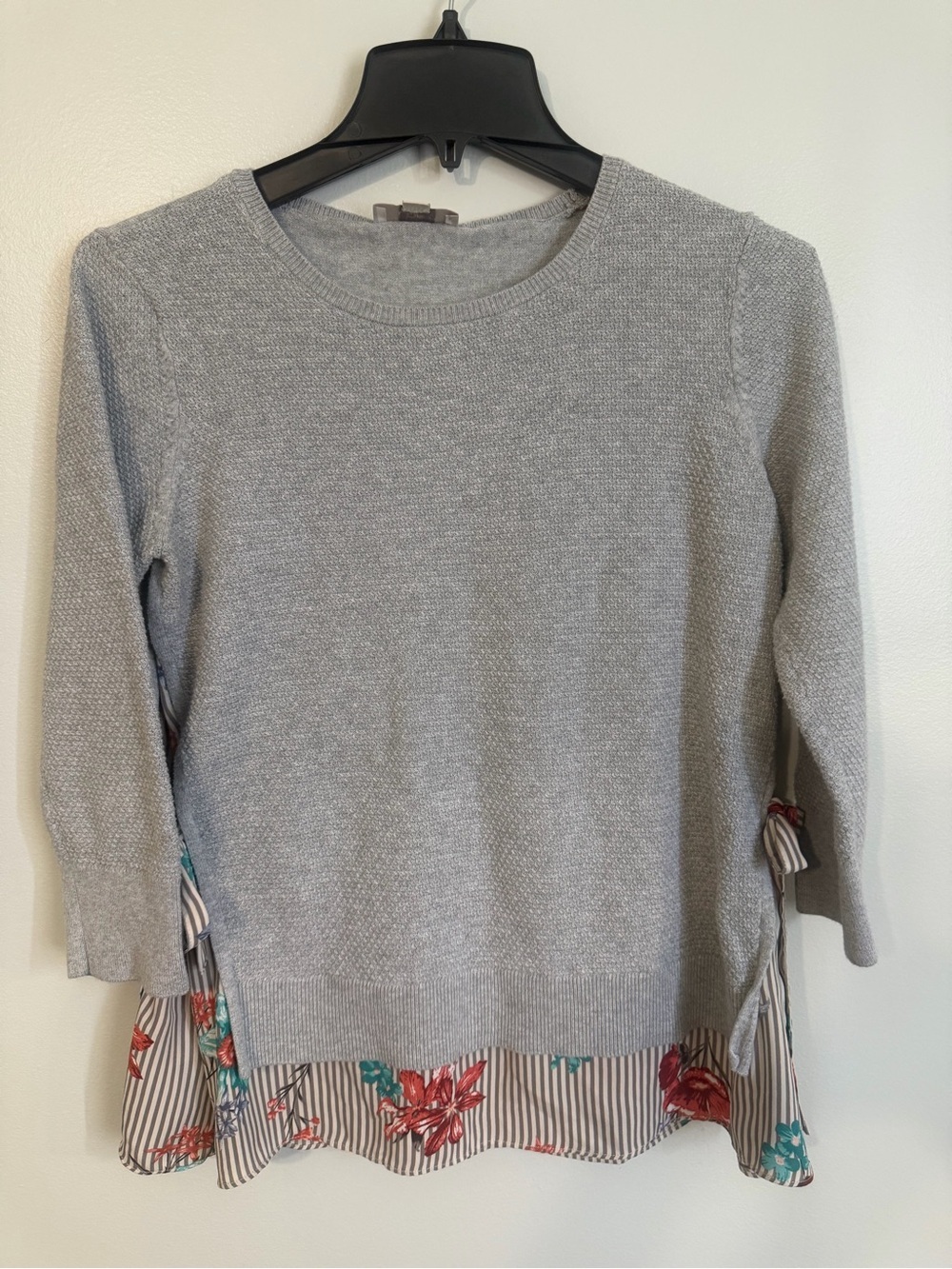 LOFT Gray Layered Sweater Top with Floral Hem 3/4 sleeve size medium